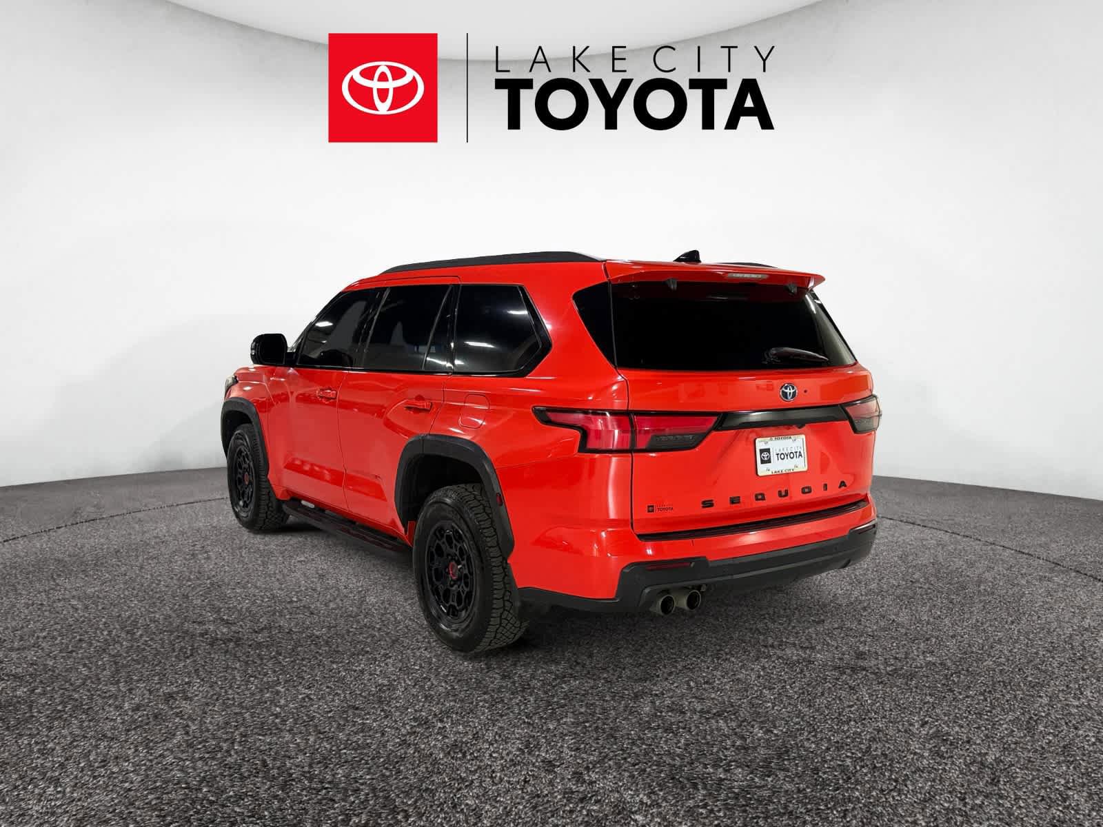 Used 2023 Toyota Sequoia TRD Pro AWD/4WD image 5