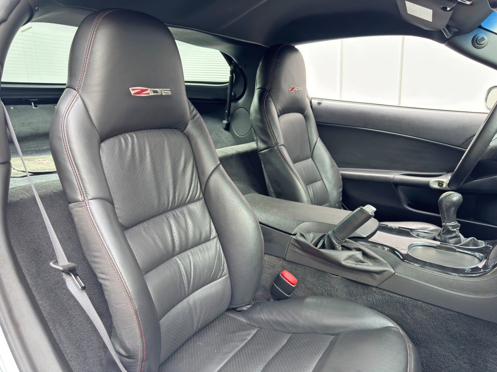 Used 2009 Chevrolet Corvette Z06 RWD image 32
