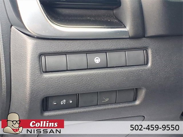 Certified 2023 Nissan Rogue SV image 19