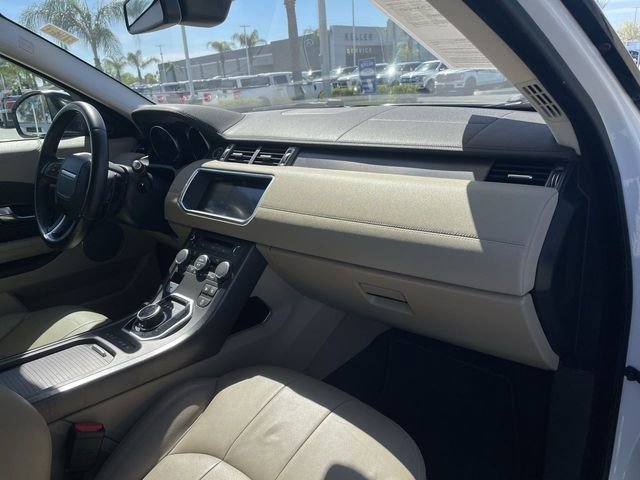 Used 2018 Land Rover Range Rover Evoque SE image 29
