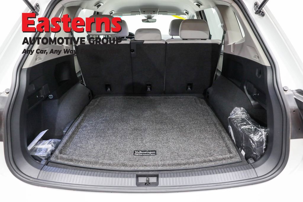 Used 2022 Volkswagen Tiguan S image 9