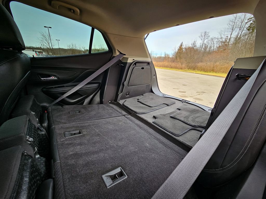 Used 2018 Buick Encore Preferred image 33