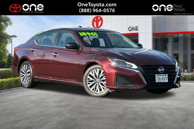 Used 2024 Nissan Altima 2.5 SV