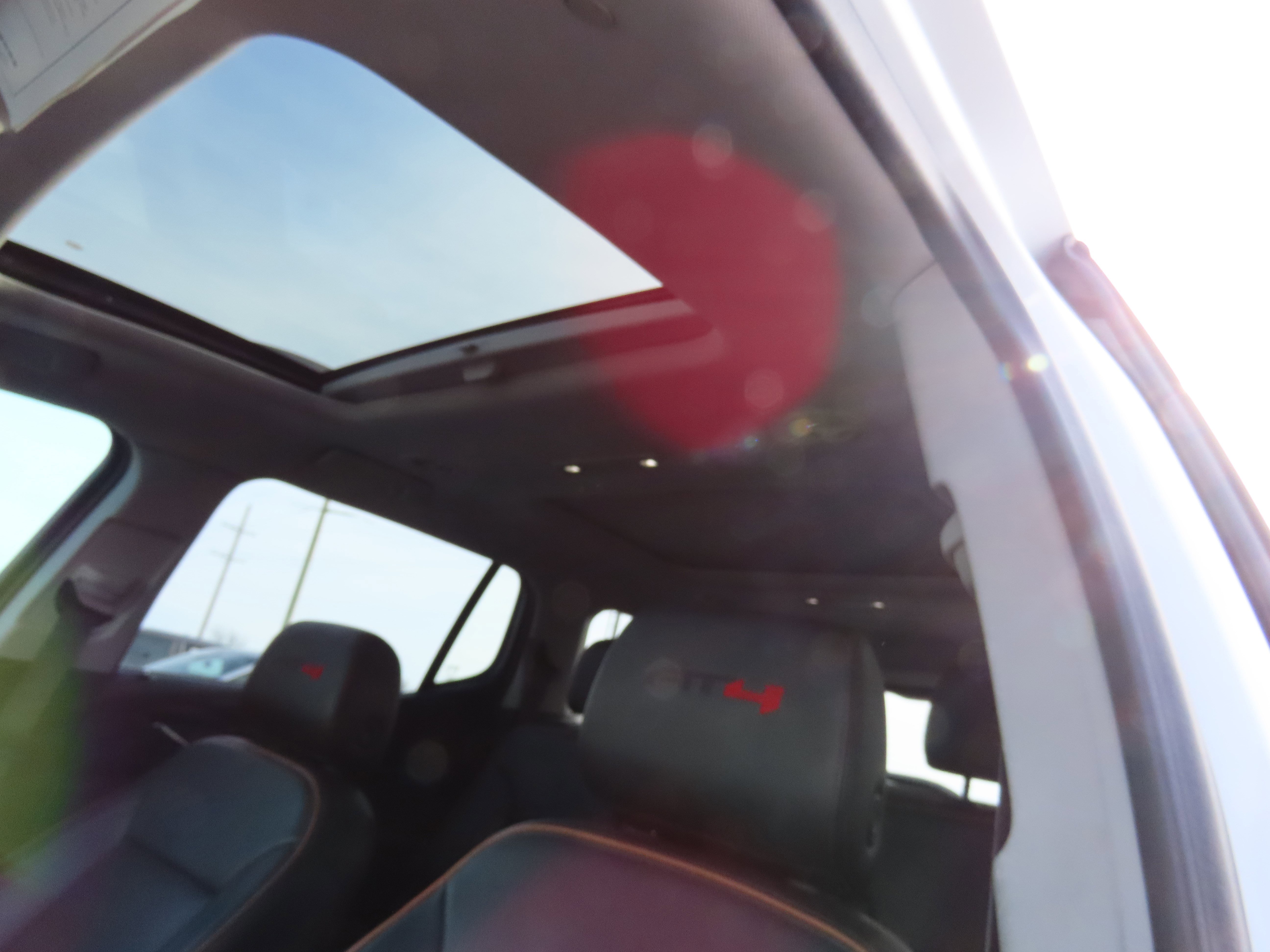 Used 2023 GMC Acadia AT4 w/ Technology Package image 40