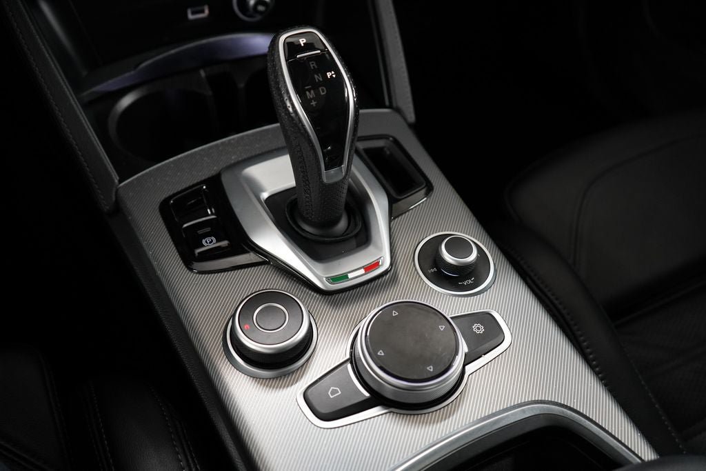 Used 2023 Alfa Romeo Stelvio Veloce AWD/4WD image 26