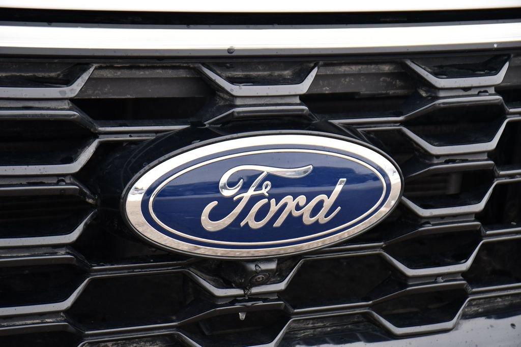 Used 2023 Ford Escape ST-Line Elite image 35