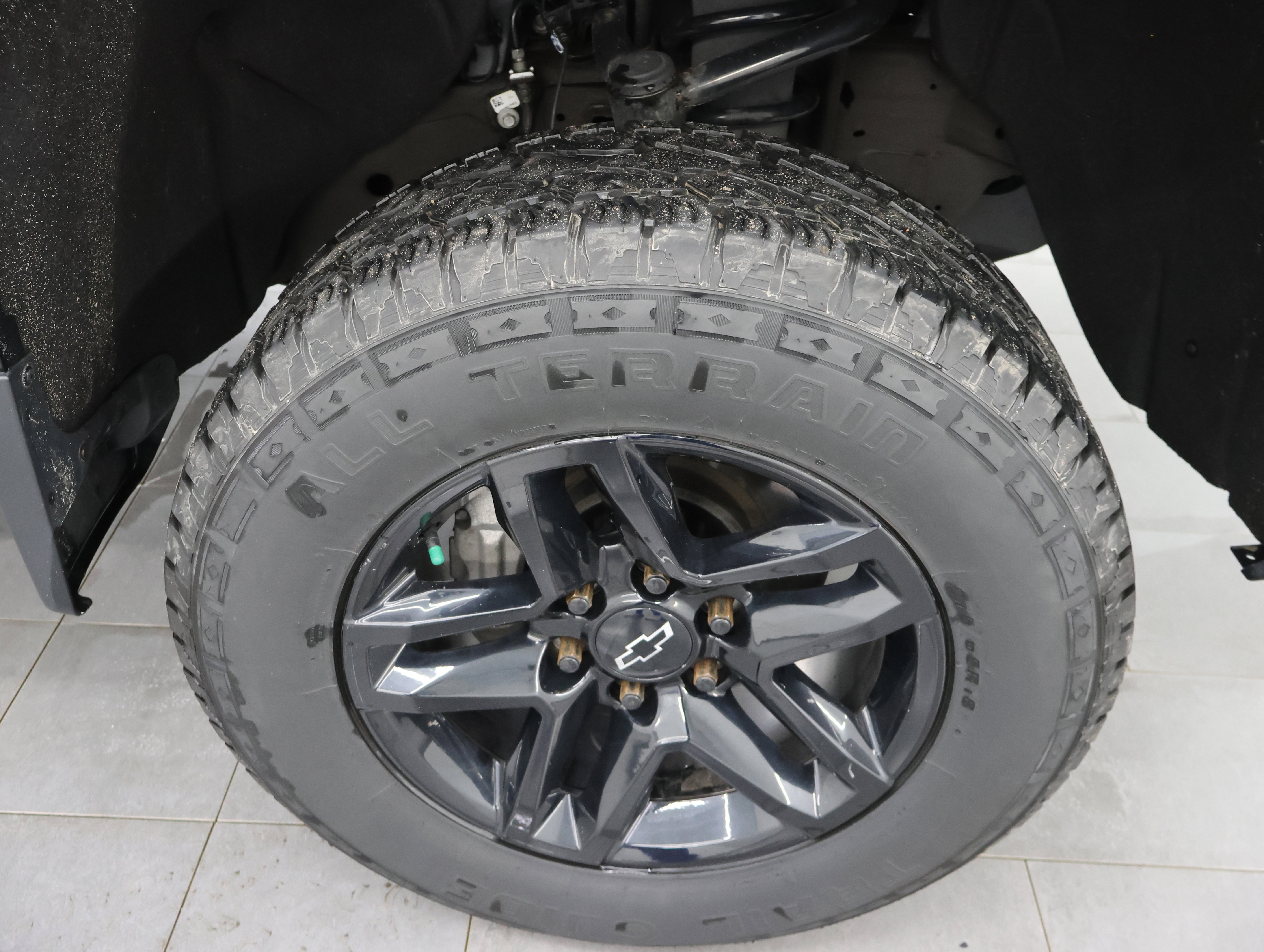 Used 2021 Chevrolet Silverado 1500 LT Trail Boss w/ Convenience Package II image 3