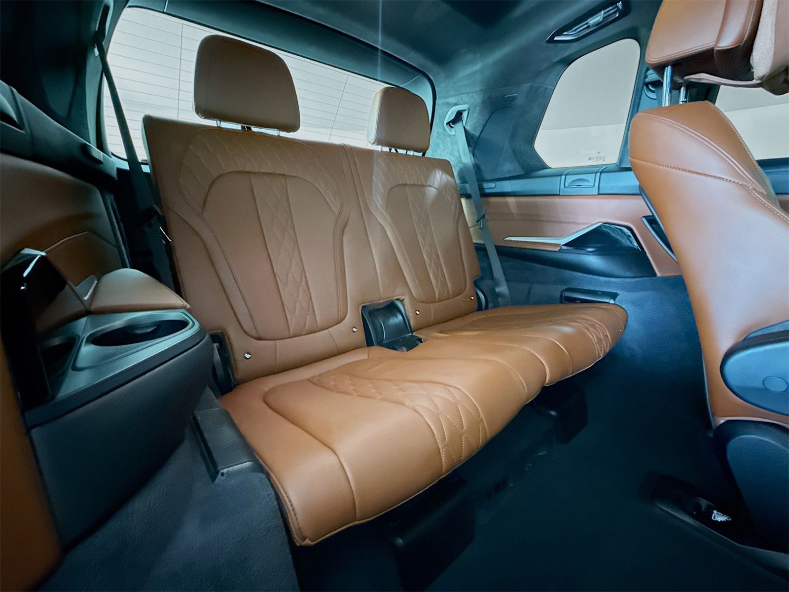 Used 2025 BMW X7 M60i image 29