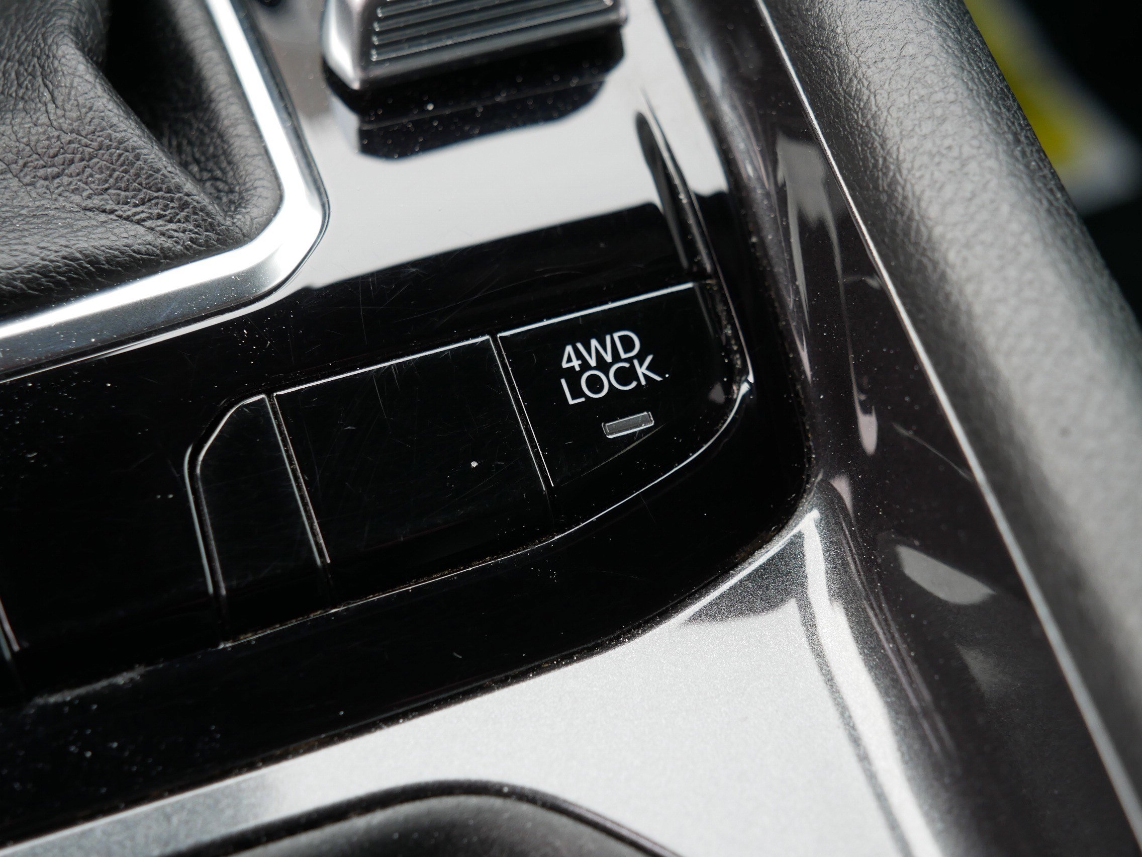 Certified 2024 Jeep Compass Latitude image 32