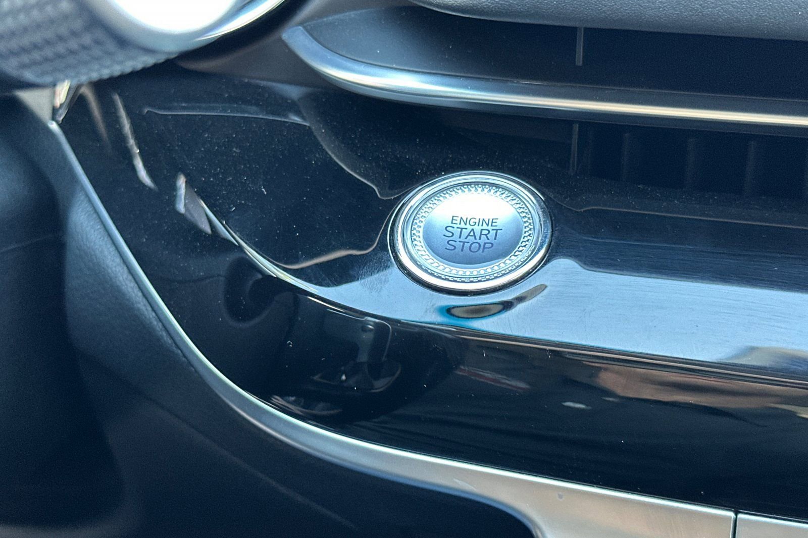 Used 2023 Genesis G80 2.5T image 22