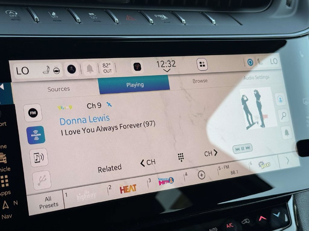 New 2026 Jeep Grand Cherokee Limited AWD/4WD image 18