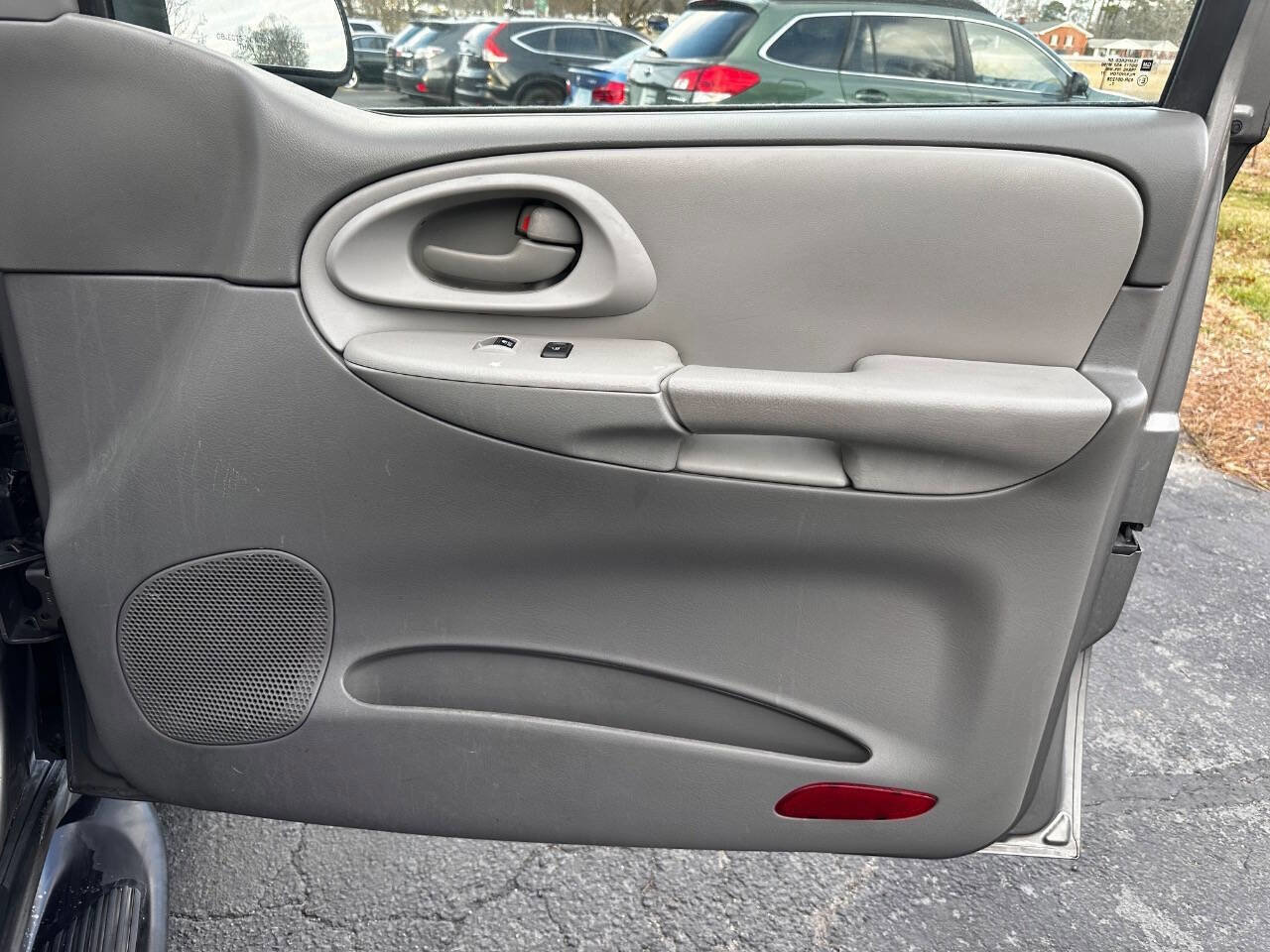 Used 2008 Chevrolet TrailBlazer 2WD w/ Smoker's Package image 22