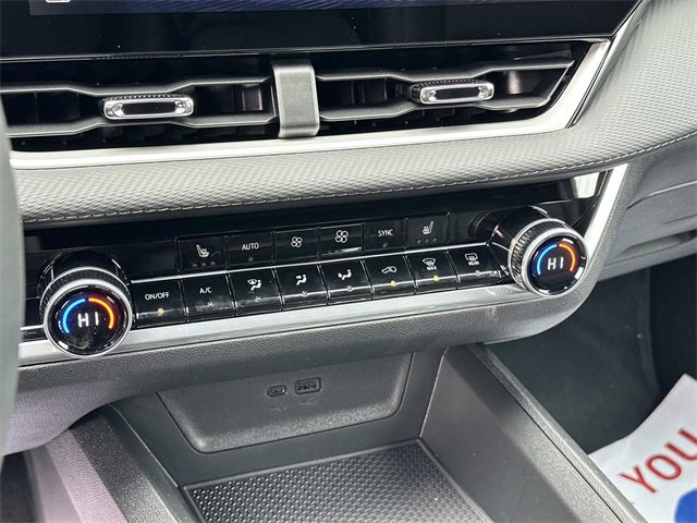 New 2026 Chevrolet Equinox LT w/ Convenience Package II image 14