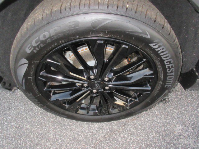 Used 2024 Ford Escape ST-Line Elite w/ Premium Technology Package image 9