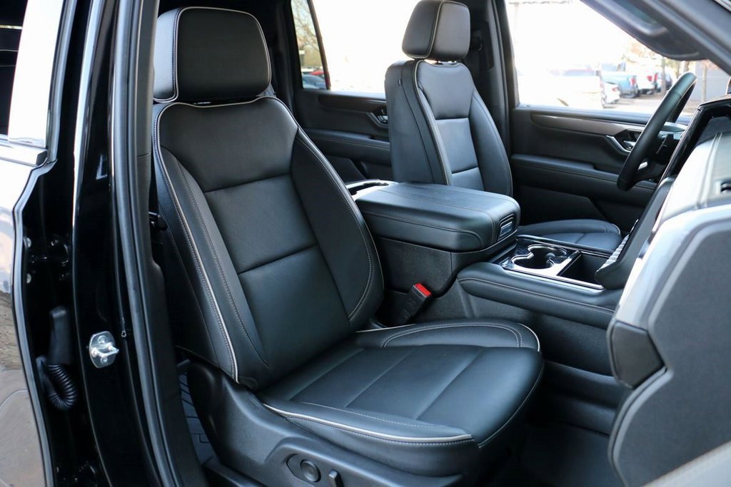 Used 2025 GMC Yukon XL Elevation w/ LPO, Floor Liner Package image 37