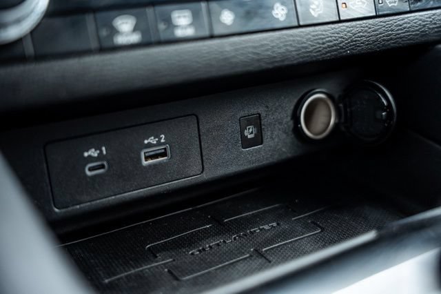 Used 2024 Mitsubishi Outlander SE AWD/4WD image 22