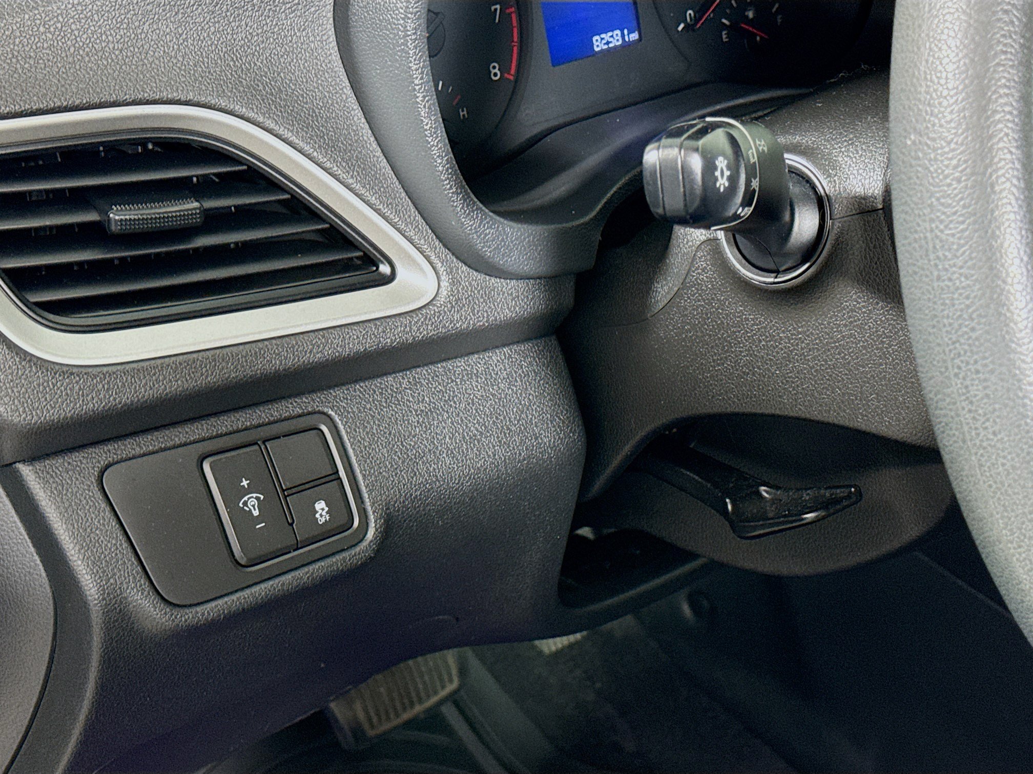 Used 2021 Hyundai Accent SE FWD image 10