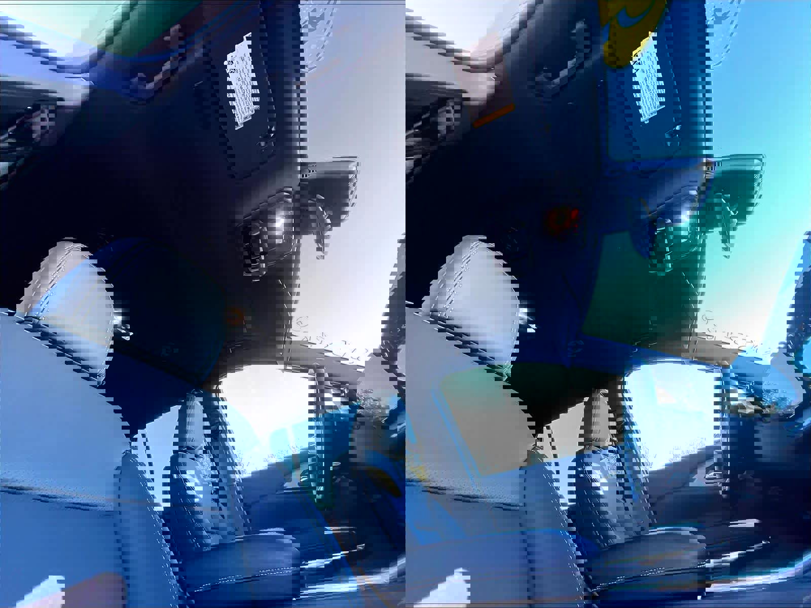 Used 2025 Chevrolet Traverse LT image 23