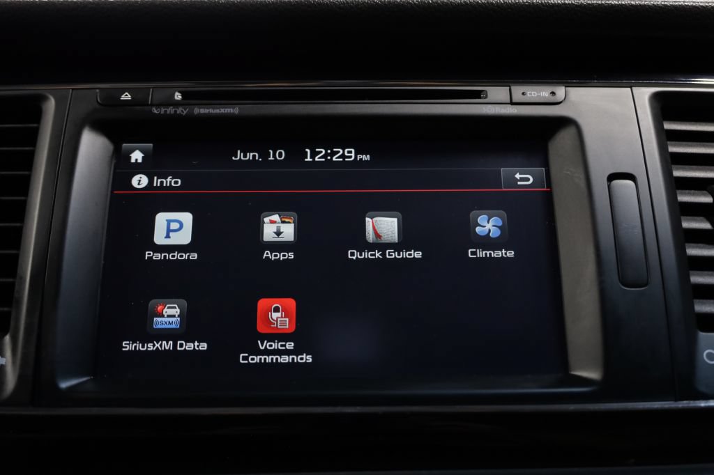 Used 2016 Kia Sedona SX FWD image 44