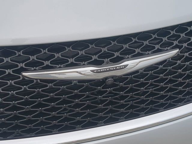 New 2026 Chrysler Pacifica Select image 13