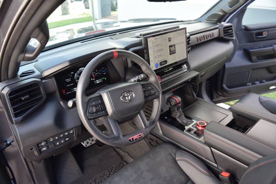 Used 2025 Toyota Sequoia TRD Pro AWD/4WD image 39