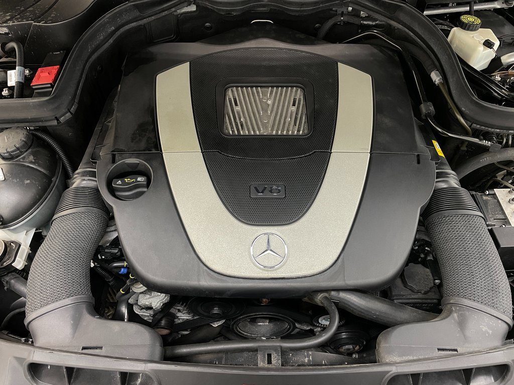 Used 2012 Mercedes-Benz C 300 4MATIC Sedan image 44