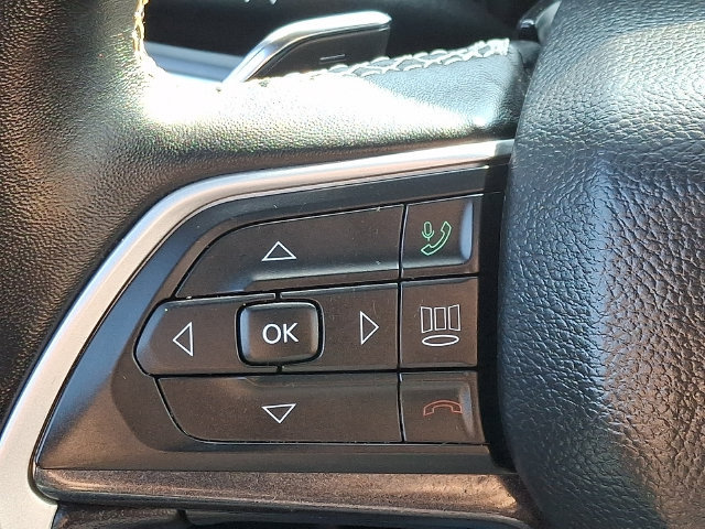 Used 2022 Jeep Grand Cherokee Altitude AWD/4WD image 21