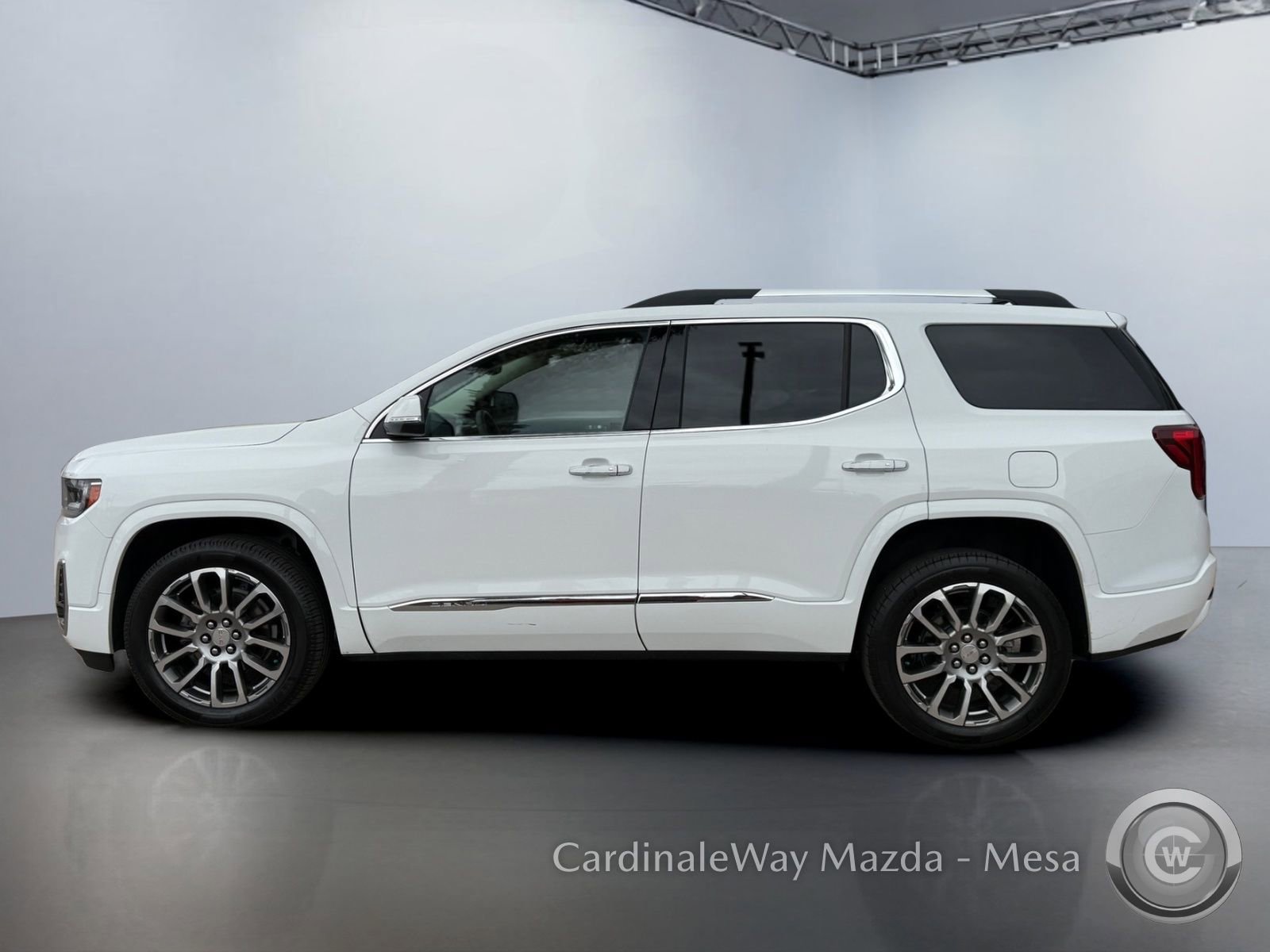 Used 2023 GMC Acadia Denali AWD/4WD image 8