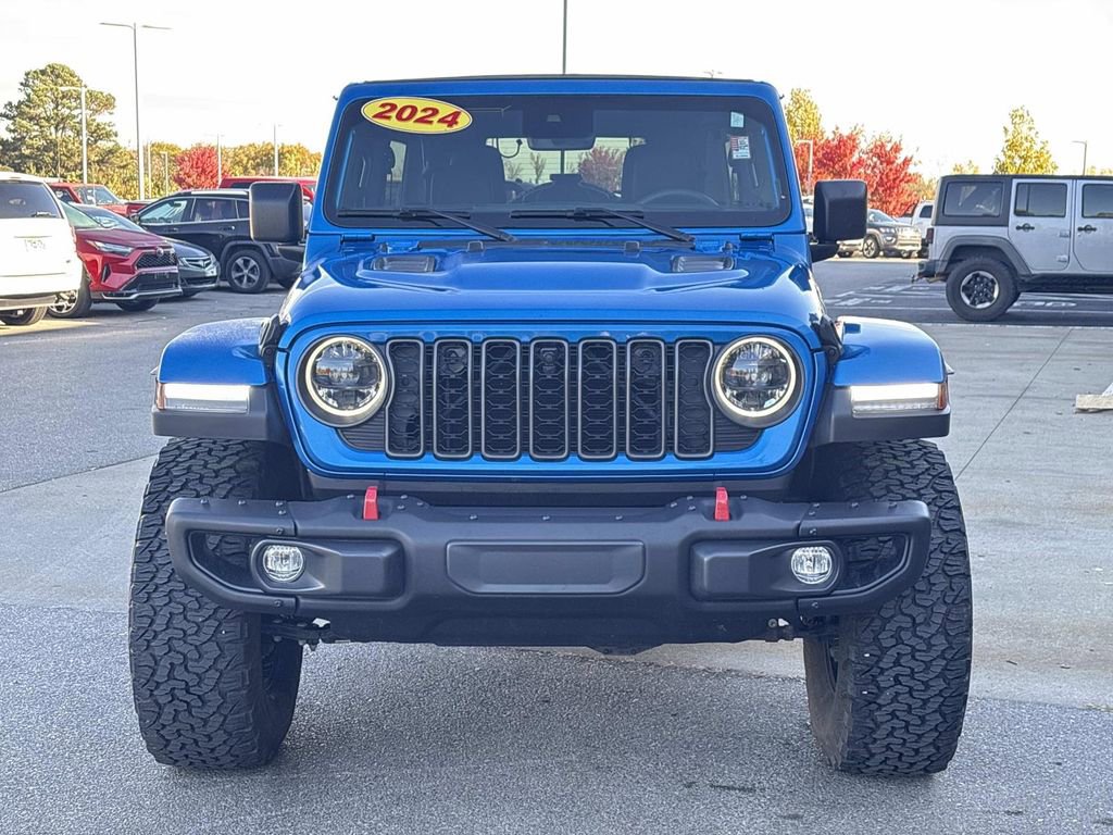 Used 2024 Jeep Wrangler Unlimited Rubicon image 2