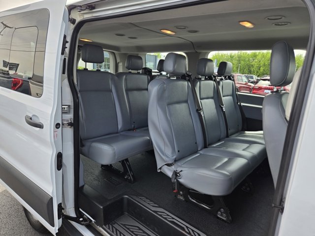 Used 2018 Ford Transit 150 XL RWD image 23