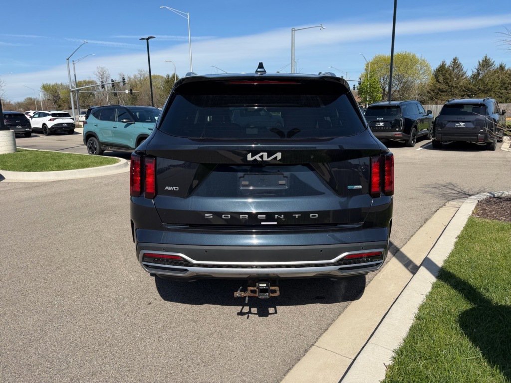 Used 2022 Kia Sorento S image 4
