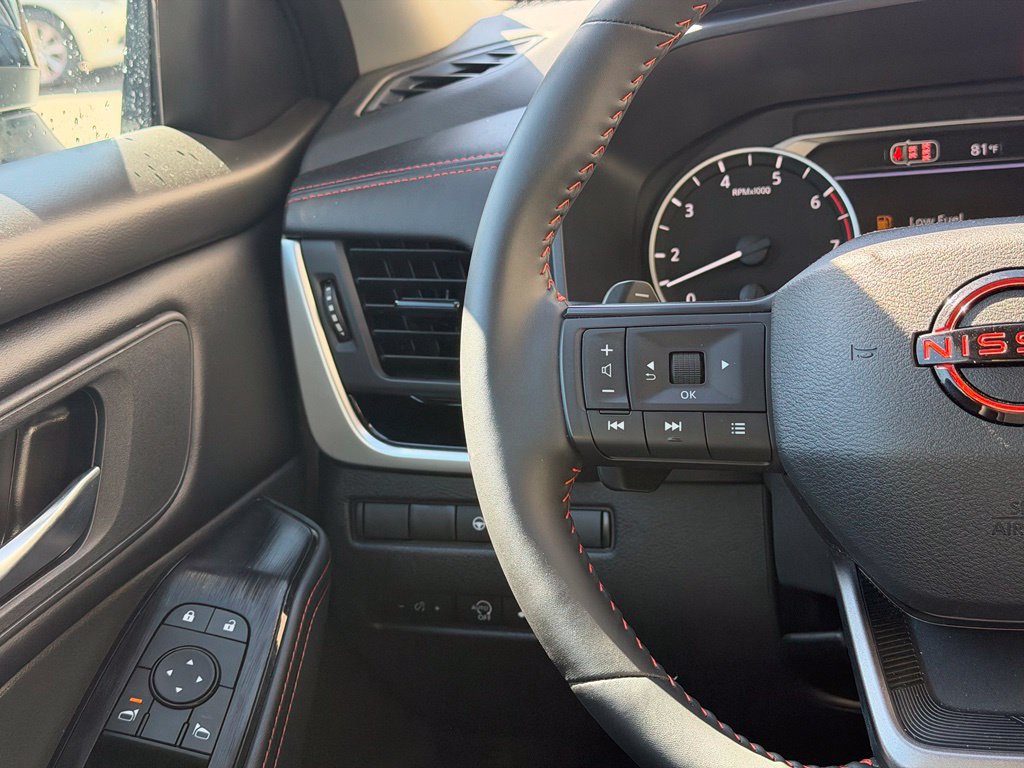 Used 2026 Nissan Rogue SV AWD/4WD image 11