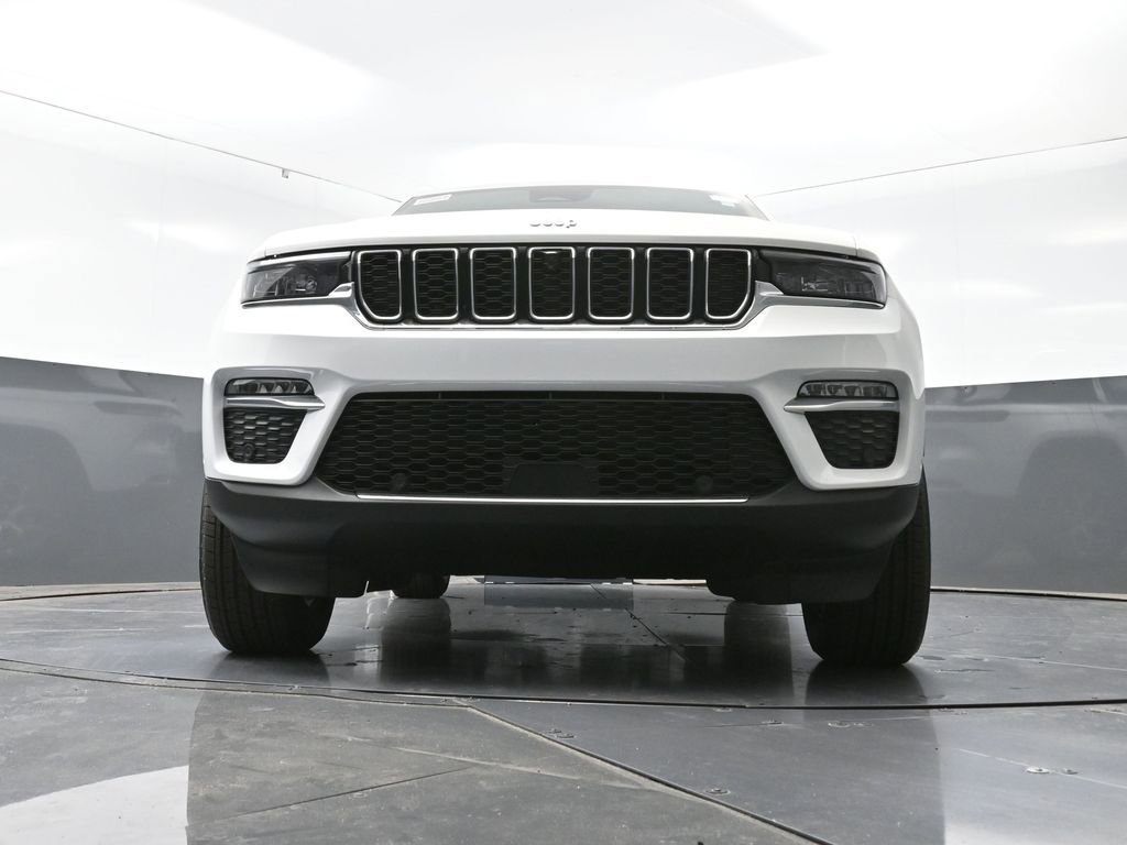 New 2025 Jeep Grand Cherokee Limited w/ Luxury Tech Group II image 37