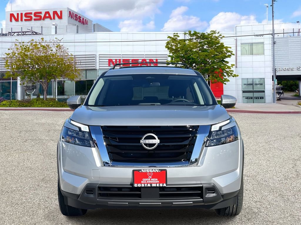 New 2025 Nissan Pathfinder SV image 6