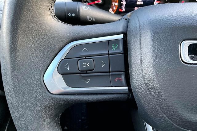 Used 2024 Jeep Compass Latitude image 10