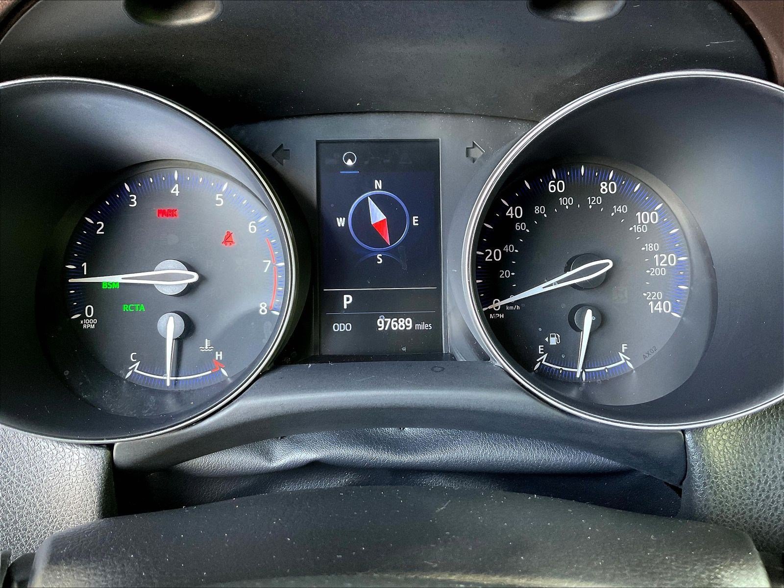 Used 2019 Toyota C-HR Limited FWD image 12