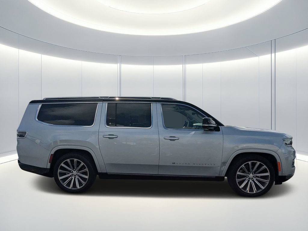 Used 2023 Jeep Grand Wagoneer L Series II AWD/4WD image 2