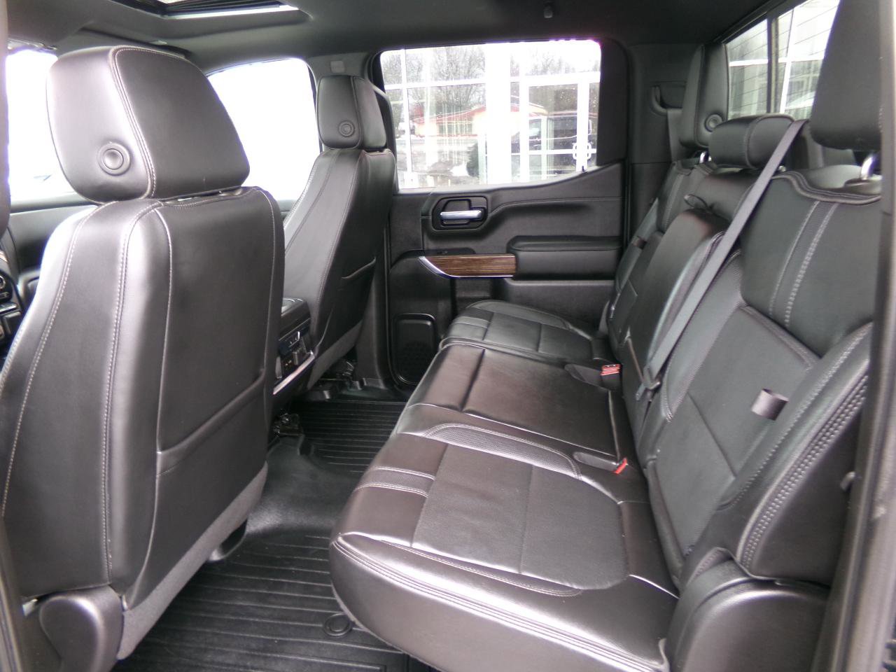 Used 2021 Chevrolet Silverado 1500 High Country w/ Technology Package image 17