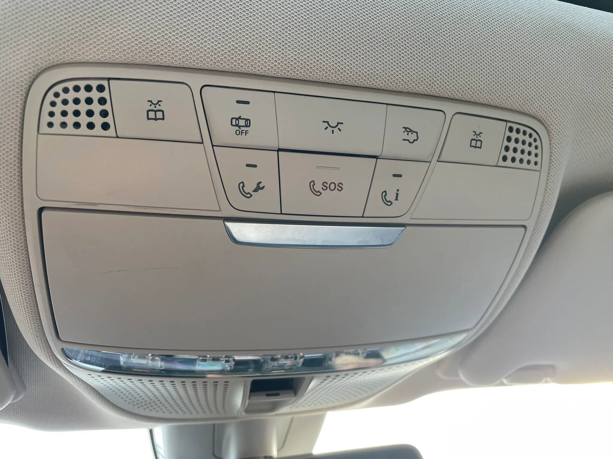 Used 2017 Mercedes-Benz E 300 4MATIC w/ Premium 1 Package image 15