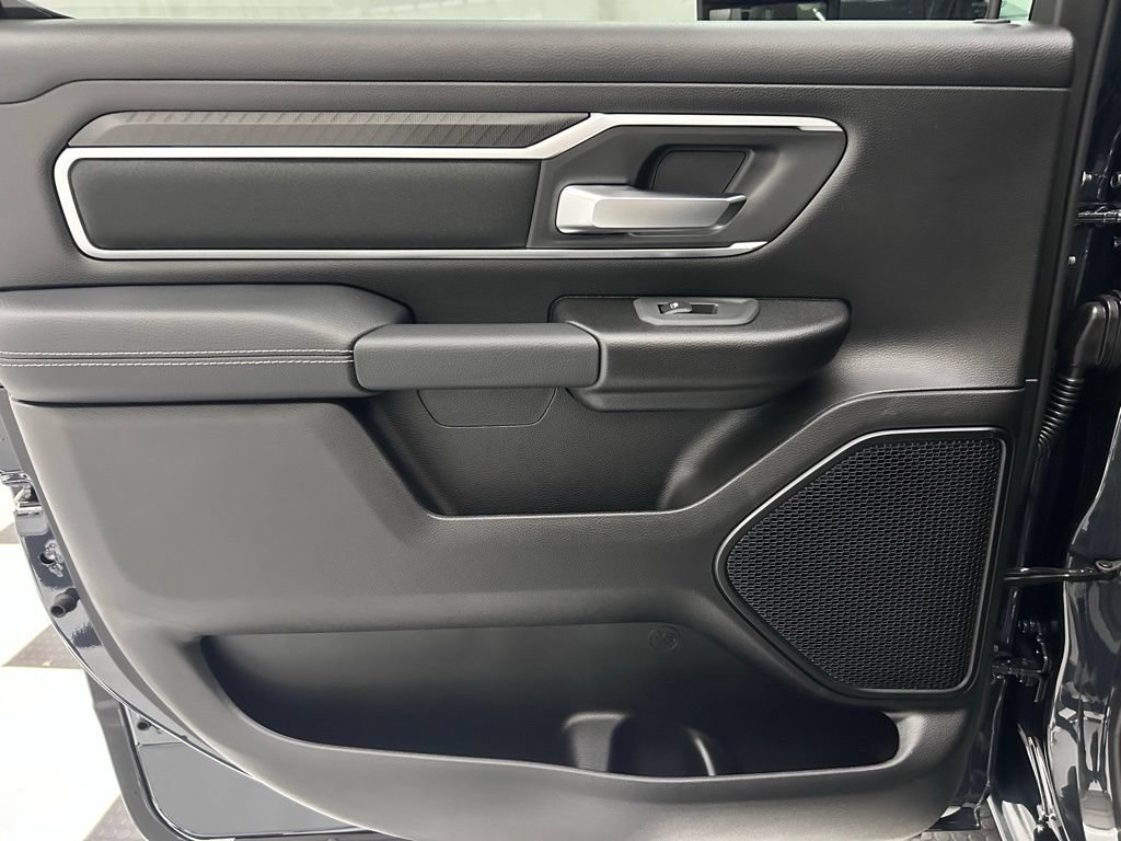 New 2026 RAM 1500 Big Horn AWD/4WD image 13