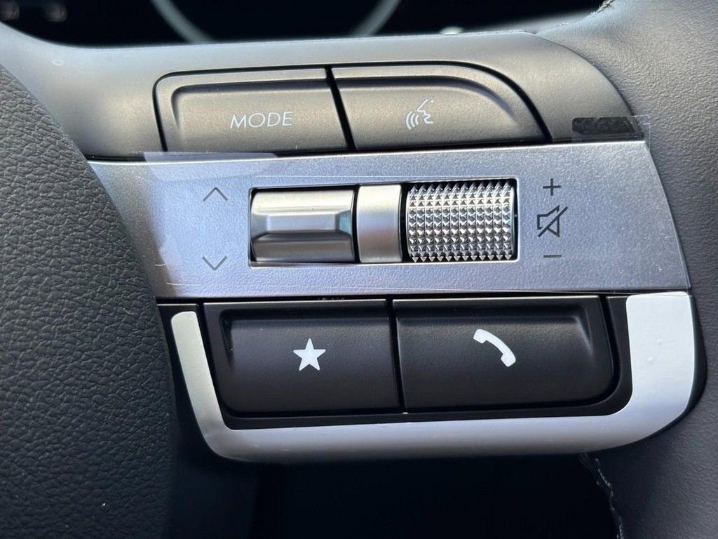 New 2025 Hyundai Santa Cruz Limited image 13