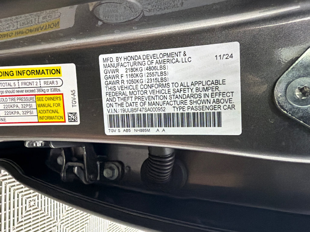 Used 2025 Acura TLX w/ Technology Package FWD image 33