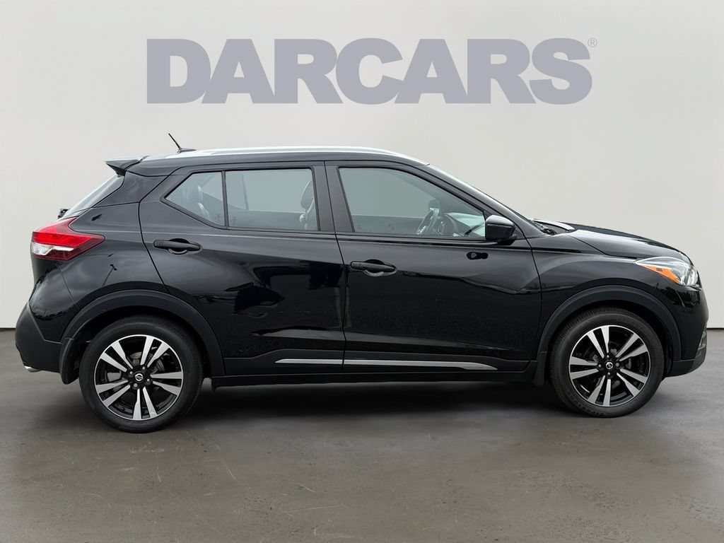 Used 2020 Nissan Kicks SR w/ SR Premium Package FWD image 8