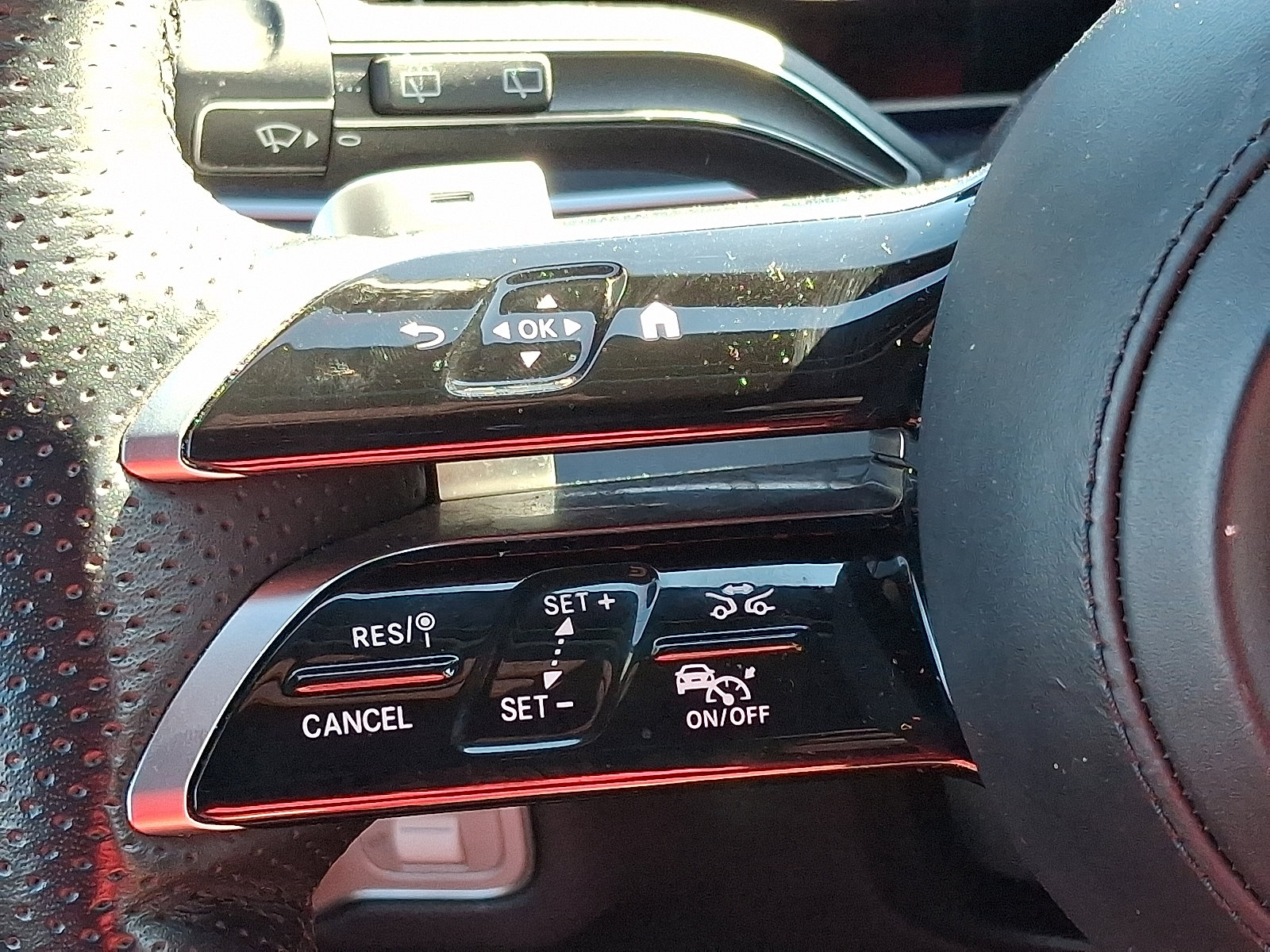 Certified 2025 Mercedes-Benz GLS 450 4MATIC image 23