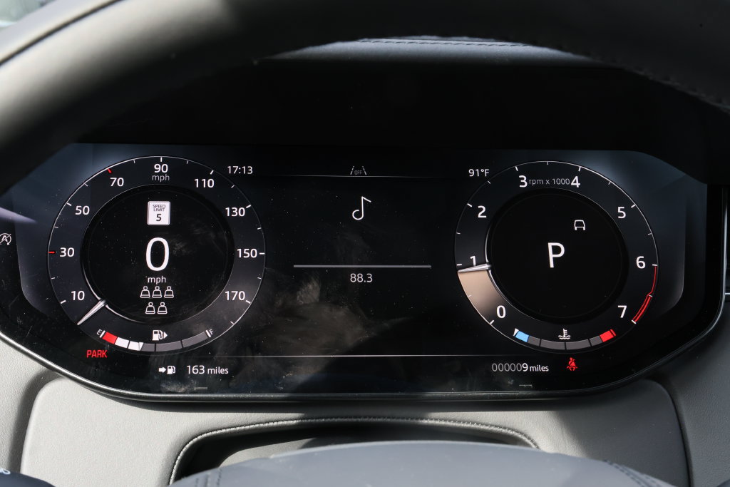 New 2026 Land Rover Range Rover Long Wheelbase SE AWD/4WD image 10