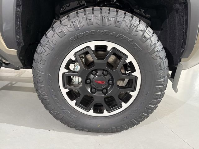 New 2025 Toyota Tacoma TRD Off-Road image 11