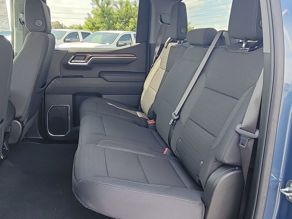 Used 2024 Chevrolet Silverado 1500 LT AWD/4WD image 23