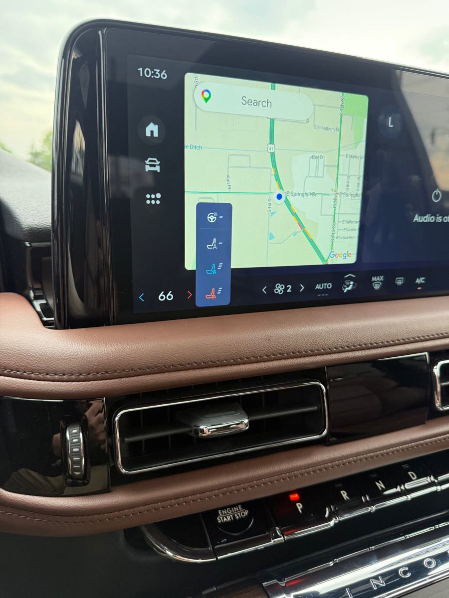 Used 2025 Lincoln Aviator Reserve w/ Equipment Group 201A AWD/4WD image 22