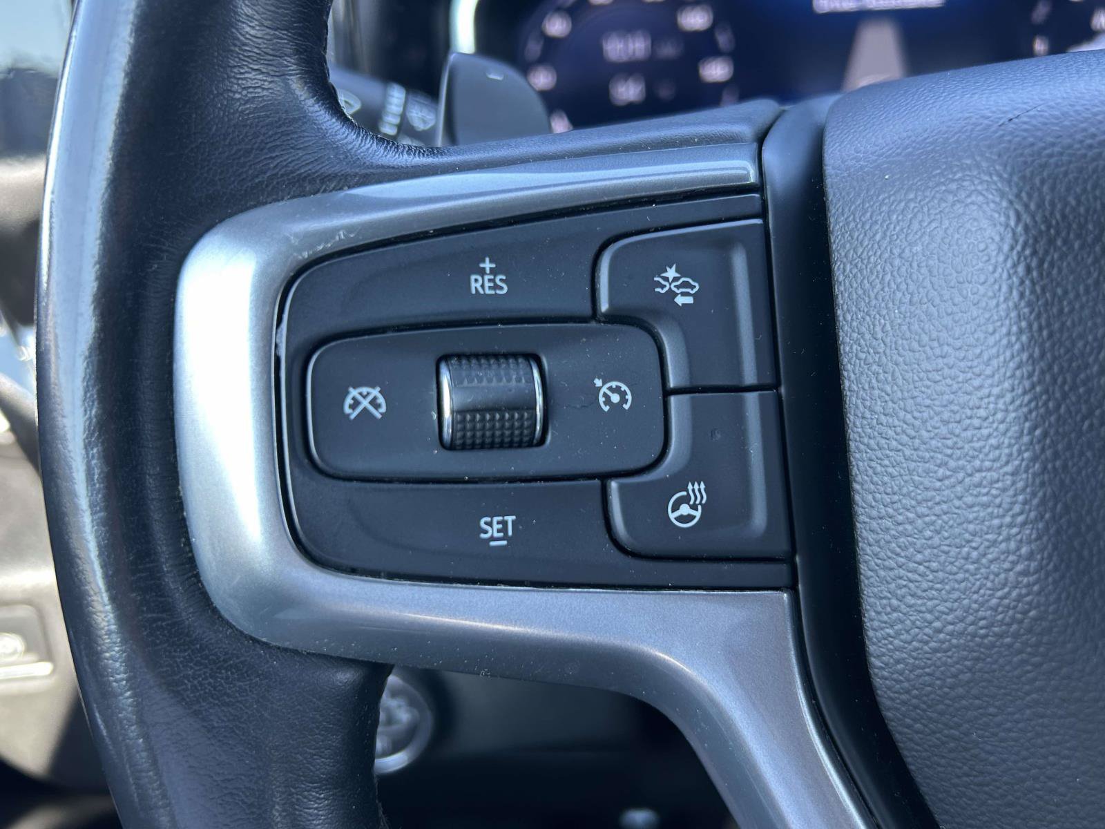 Used 2022 Chevrolet Silverado 1500 RST w/ Convenience Package II AWD/4WD image 24