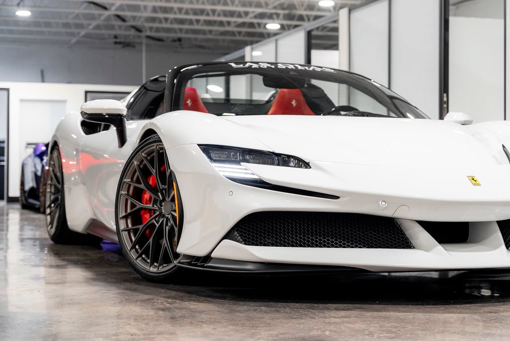 Used 2022 Ferrari SF90 Spider AWD/4WD image 8